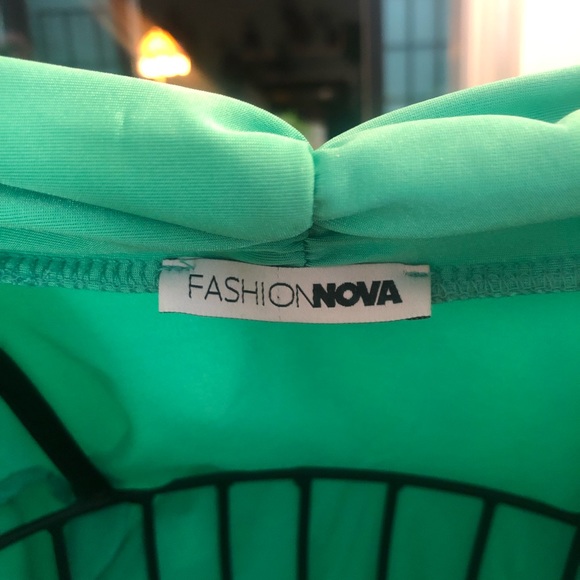 Green Silky Cocktail dress! - Picture 5 of 7